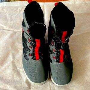 Merrell Snow Bank waterproof unisex big kids size 6 snow boots